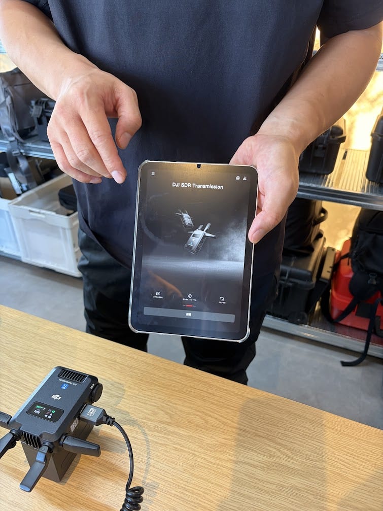iPad miniのDJI Roninアプリで、つなぐ機器にDJI SDR Transmissionを選んだ画面