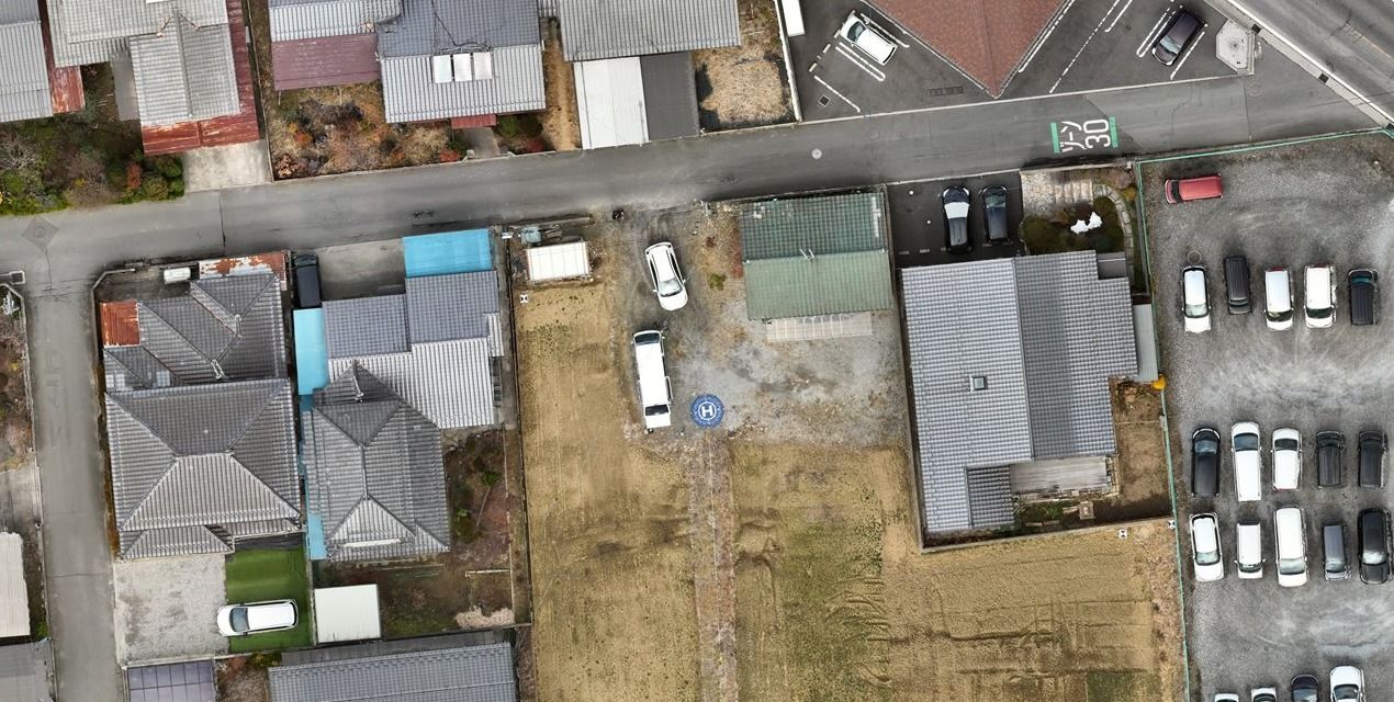 ドローン写真測量とレーザー測量の違い｜精度・費用と発注前の選び方